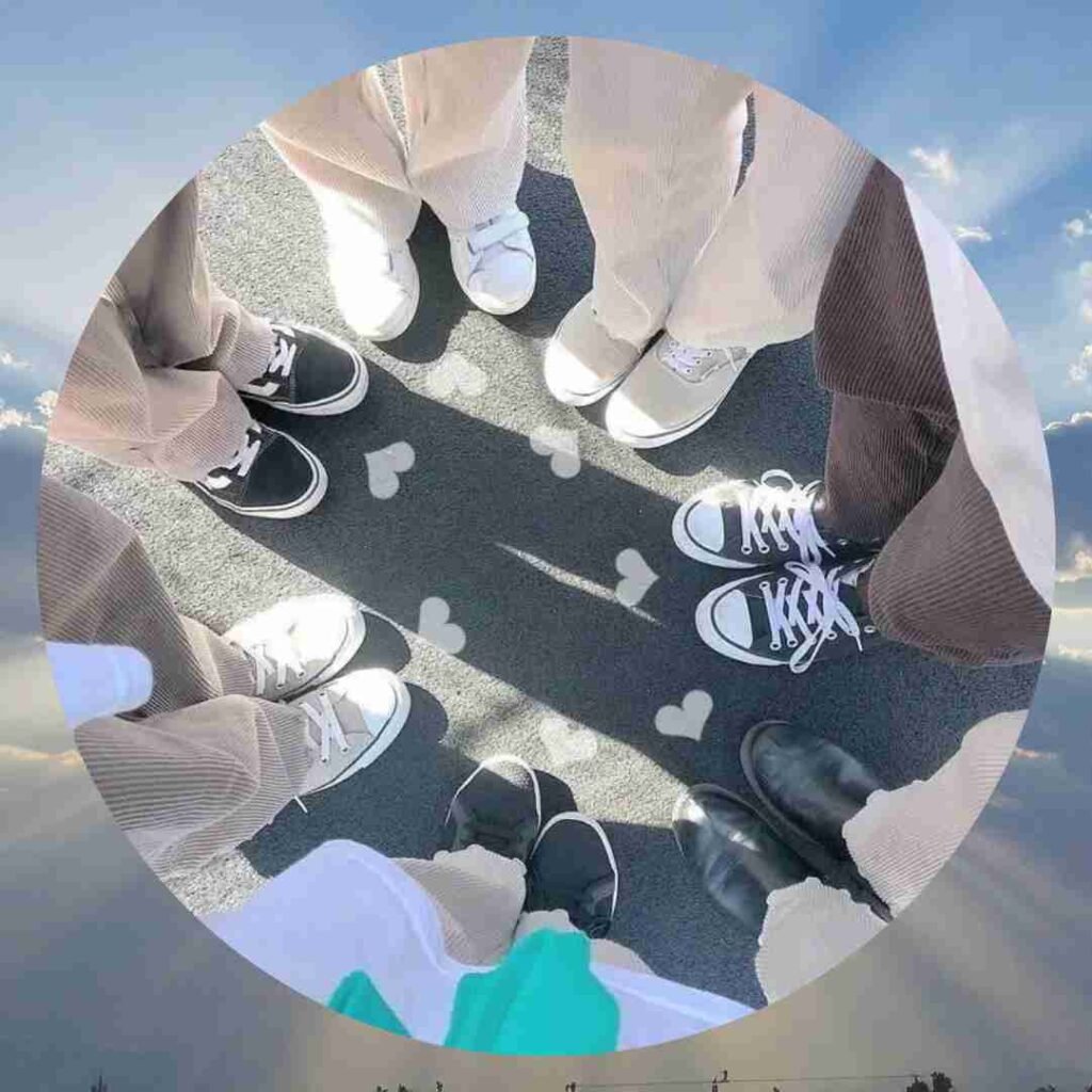 Friends group photo DP 