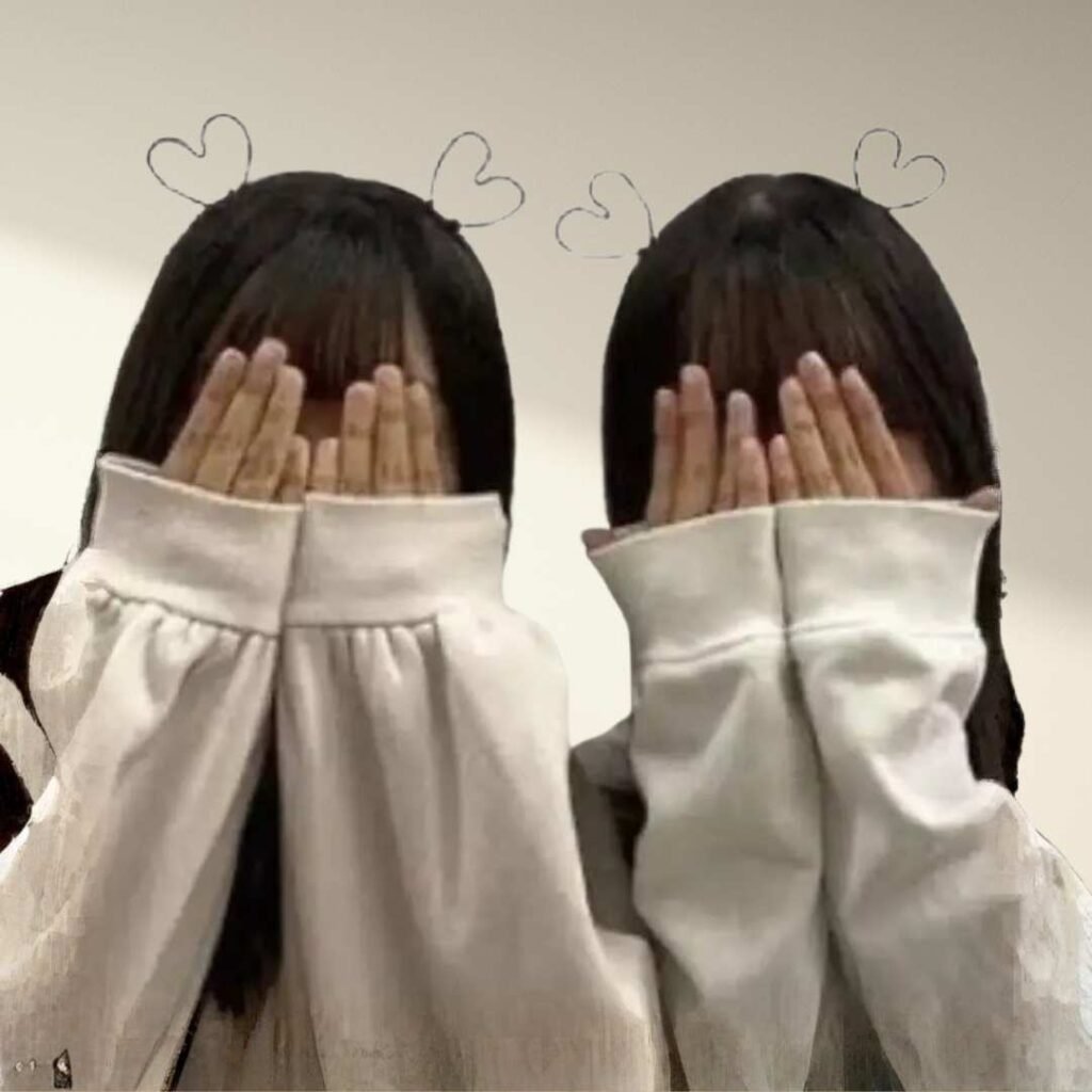 Friends group photo DP 