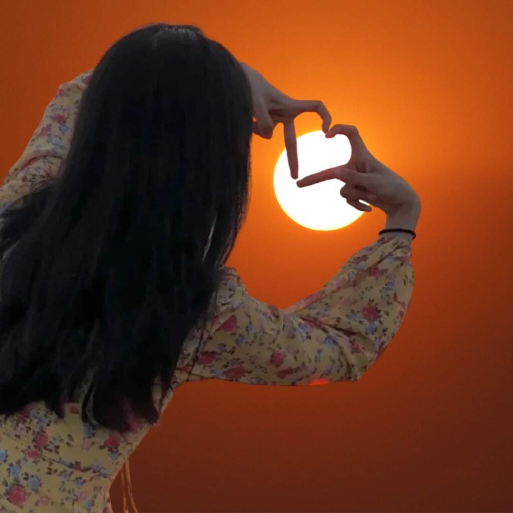 WhatsApp DP for Facebook