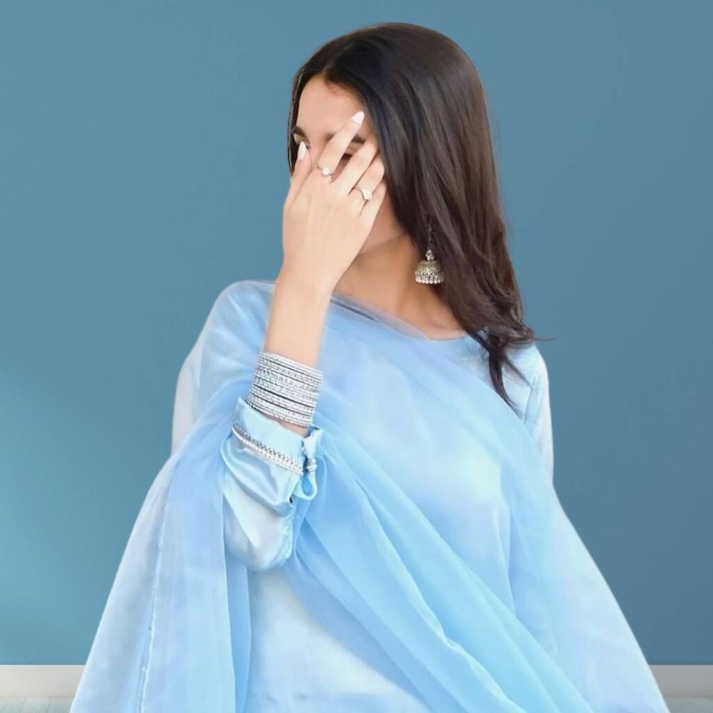 Real simple girl images for WhatsApp