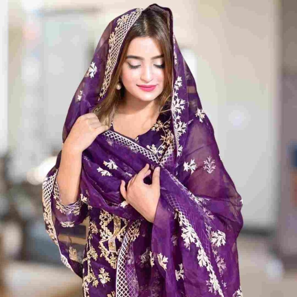 Facebook DP Girl Photos