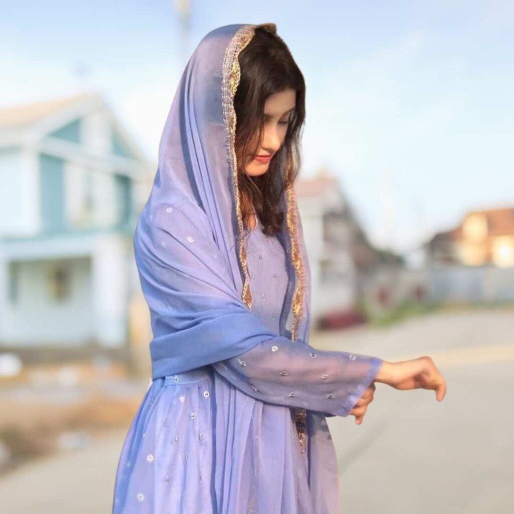 Girls DP for Instagram Photos