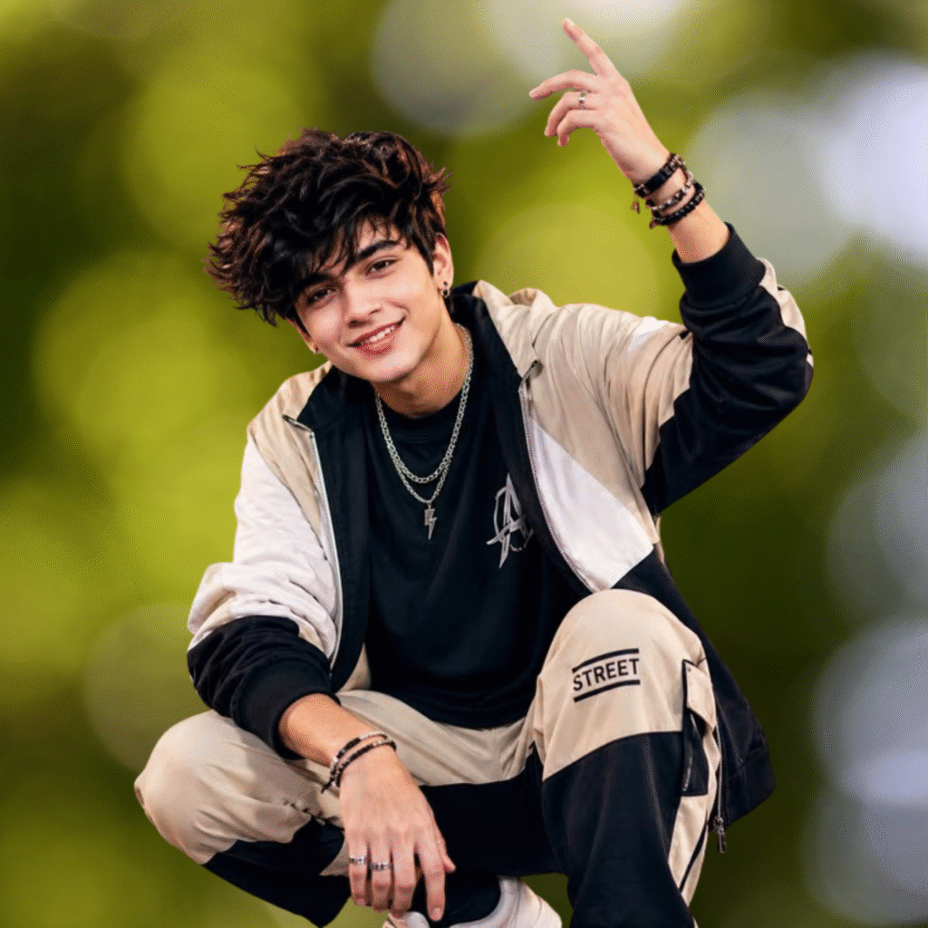 Stylish Blur DP for Instagram Boy