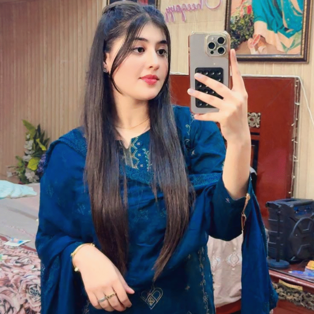 Selfie Girl Photo DP Instagram face