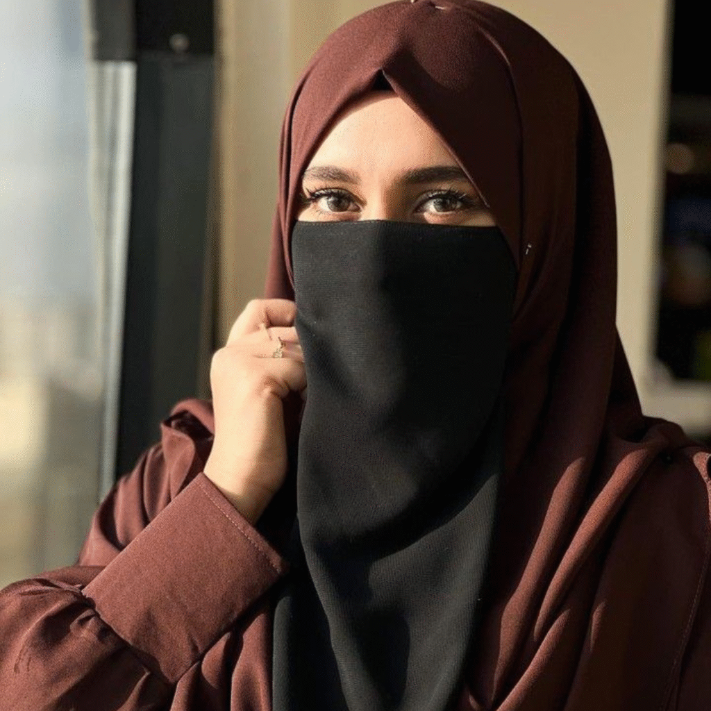 Girl Single Whatsapp DP Hijab