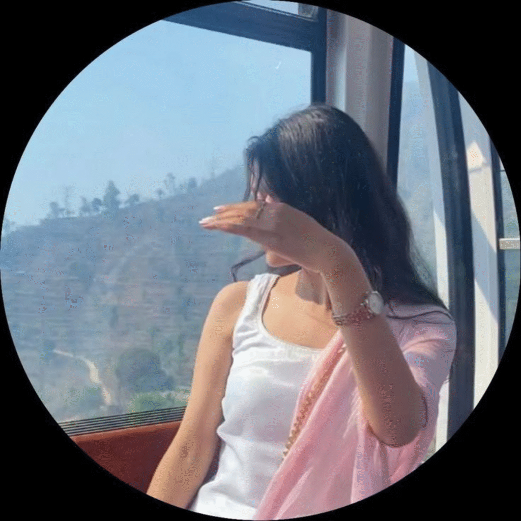 Cute Hidden DP Instagram Girl