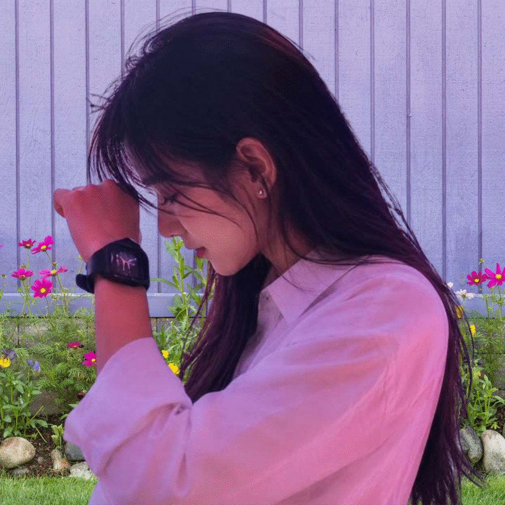 Instagram Alone Girl DP