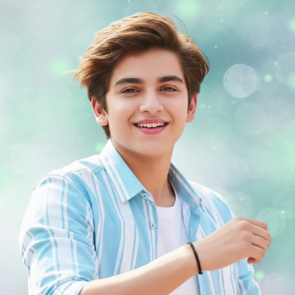 Smile Cute Boy DP