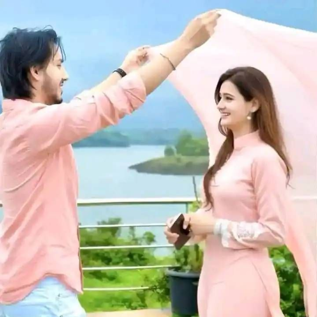 Lovers Dp For Whatsapp
